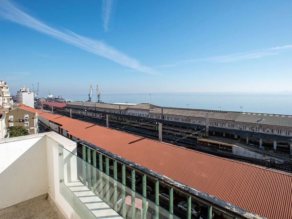 Studio für 19 Personen und 1 Kind in Lissabon