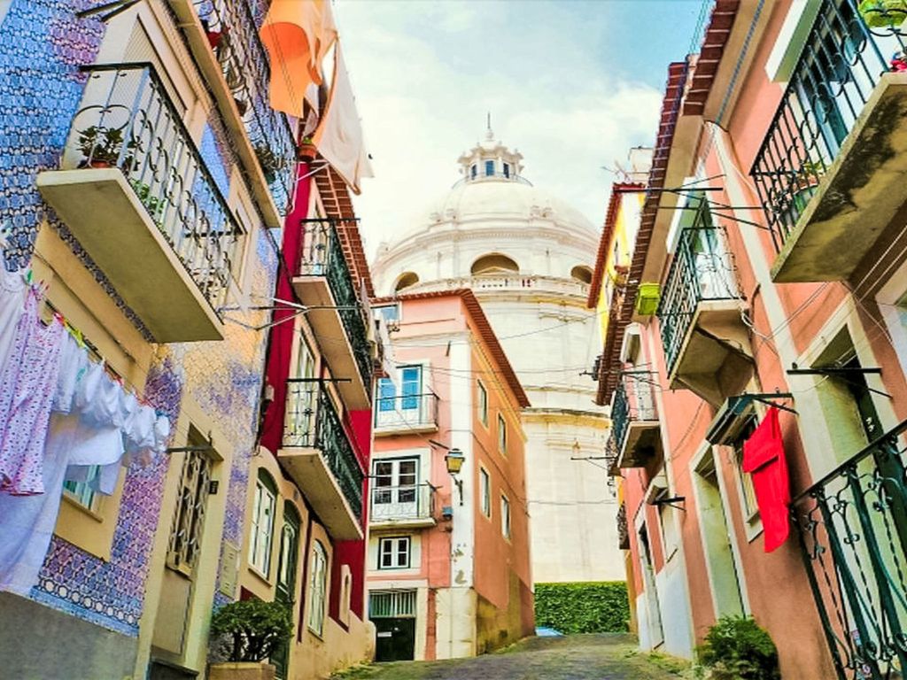 Apartment near Feira da Ladra & Alfama