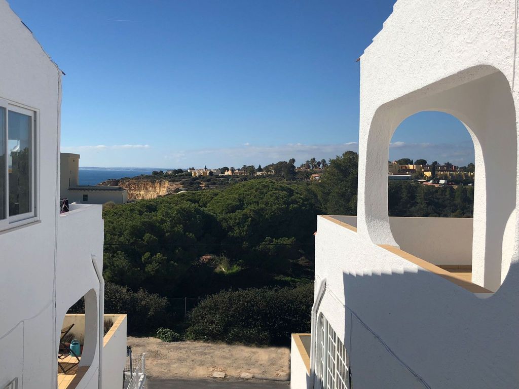 CASA MERLIN