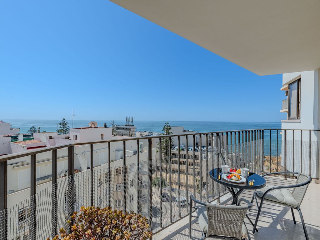 Excellent seafront & seaview
