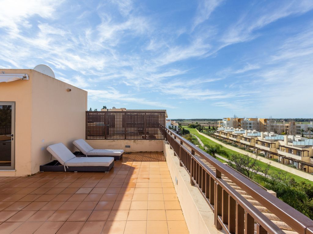 Triplex Vilamoura VIP Properties