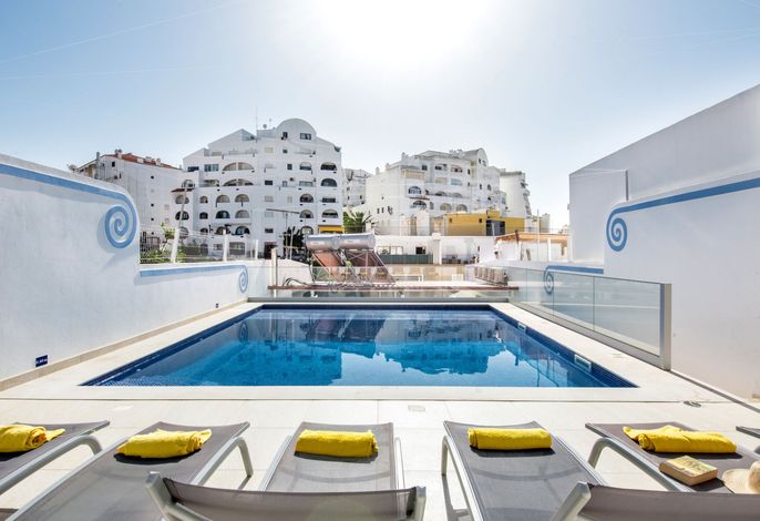 Cristal VIP Properties