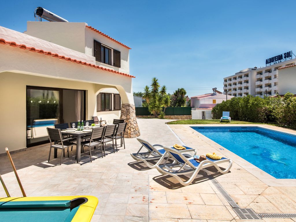 Corcovada V4 VIP Properties