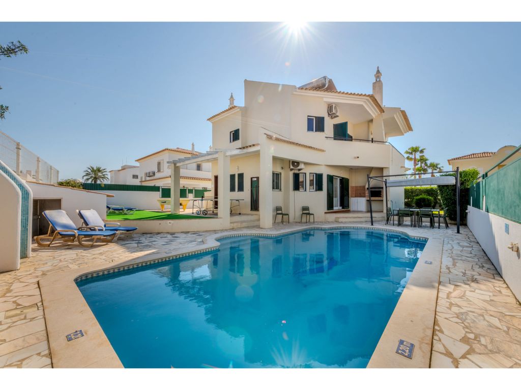 Monteiro V4 - VIP Properties