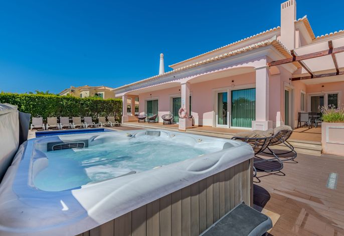 V8 Bastos - VIP Properties