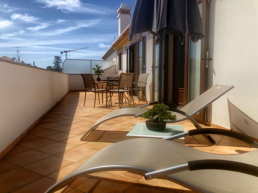 Appartement in Tavira mit Terrasse