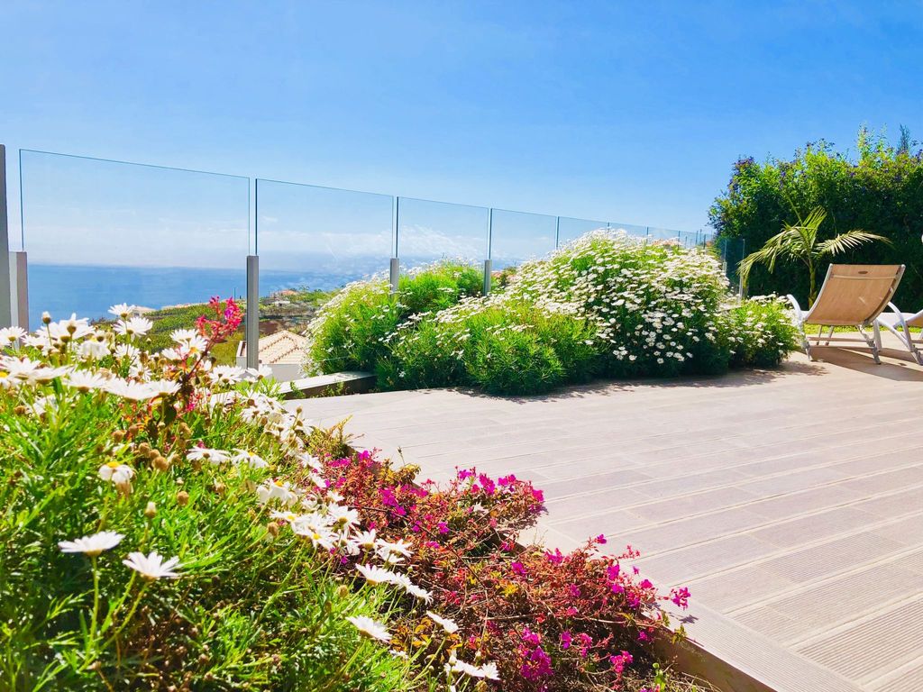 "Villa Pinheira II"