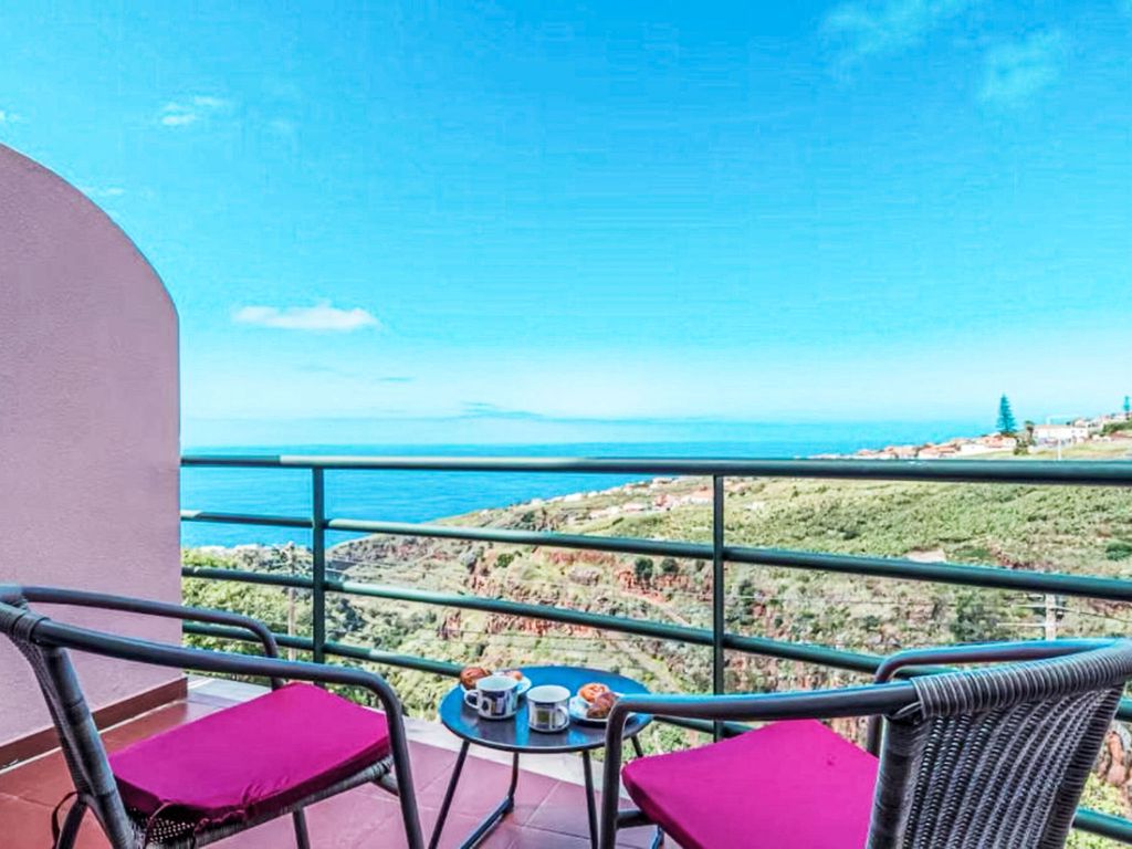 Calheta 3 Stars