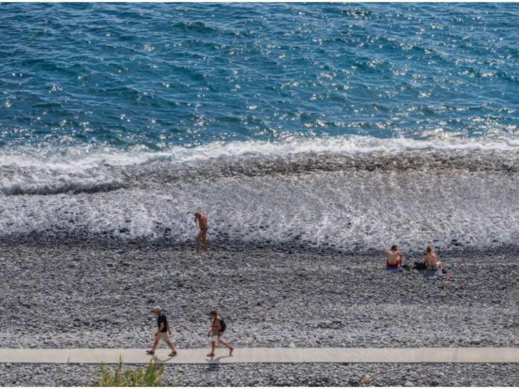 für 8 Personen ca. 150 m&sup2; in São Martinho, Madeira (Südküste von Madeira)