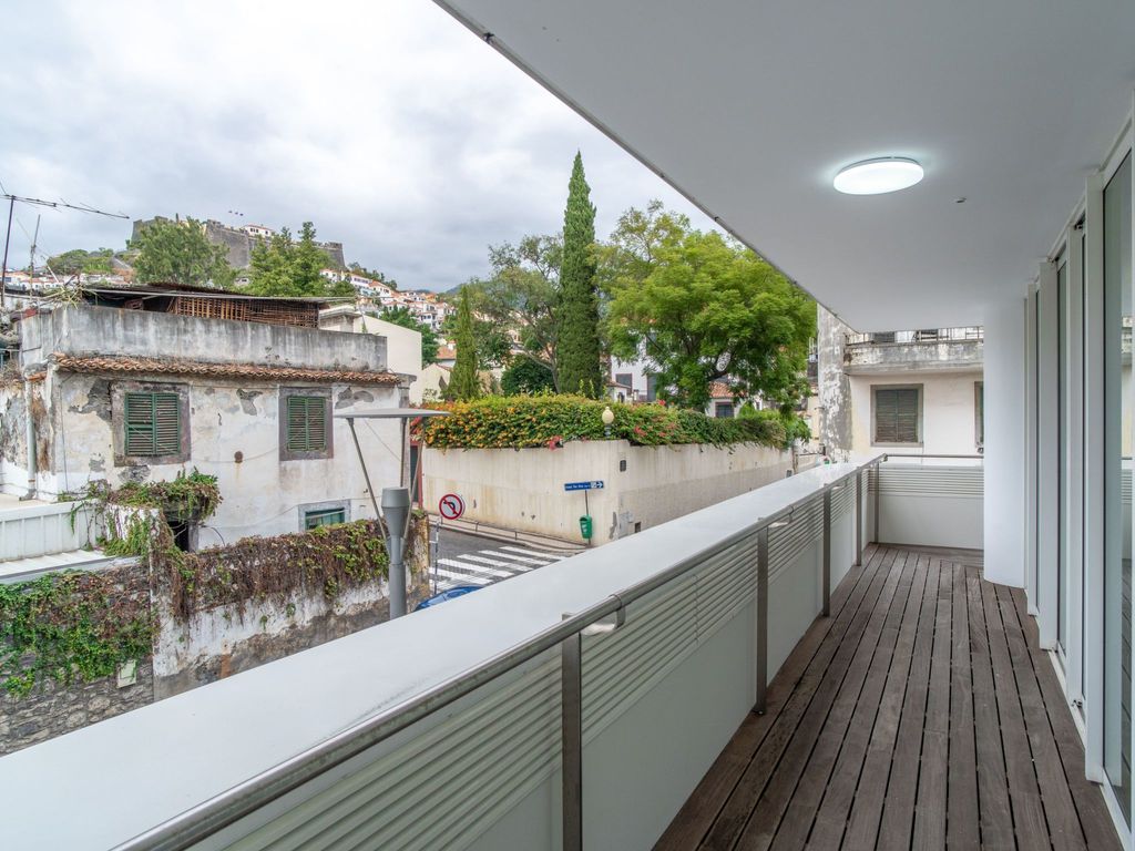 "Movenpick Apartment"