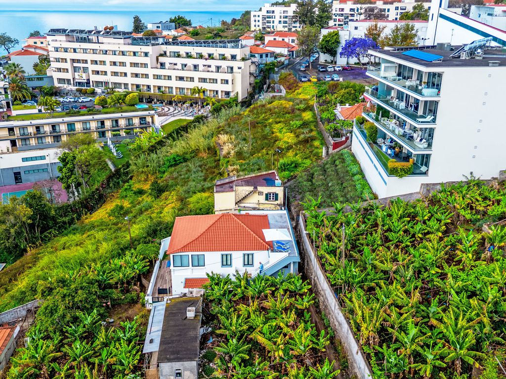 Panoramic Studio View