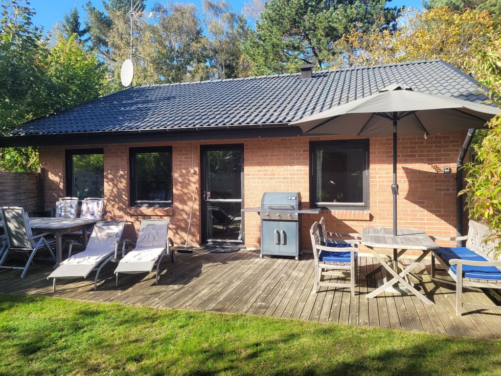 mit Garten, Grill und Terrasse
