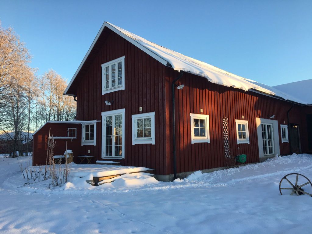 in Hagfors mit Großem Garten