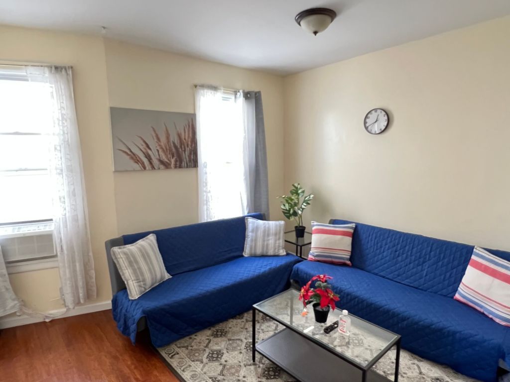 Große 4-Zimmer-Wohnung in der Nähe von Bronx Zoo