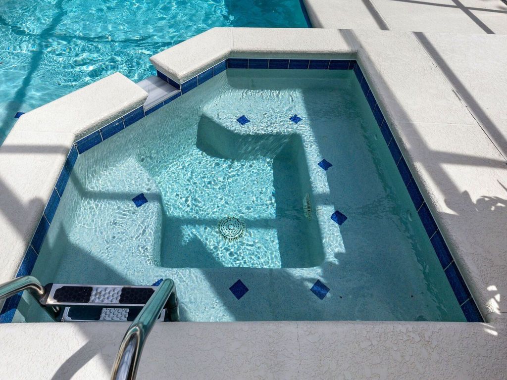 Sunshine Escape mit Pool und Spa in der Nähe von Disney
