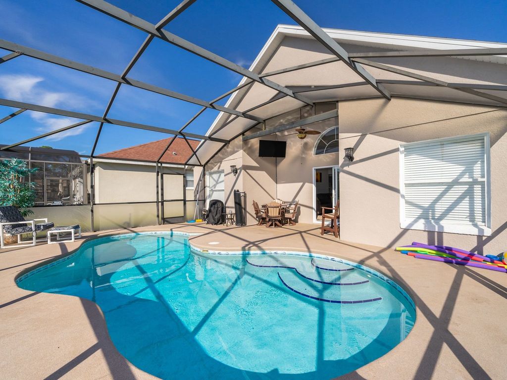 Moderne Villa mit Seeblick nur wenige Minuten von Disney entfernt
