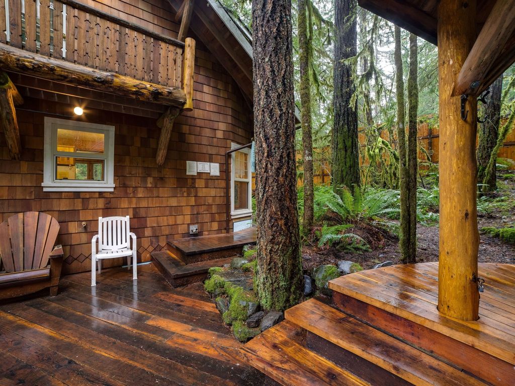 Gemütliche Hütte mit Whirlpool, Wi-Fi und Haustieren OK