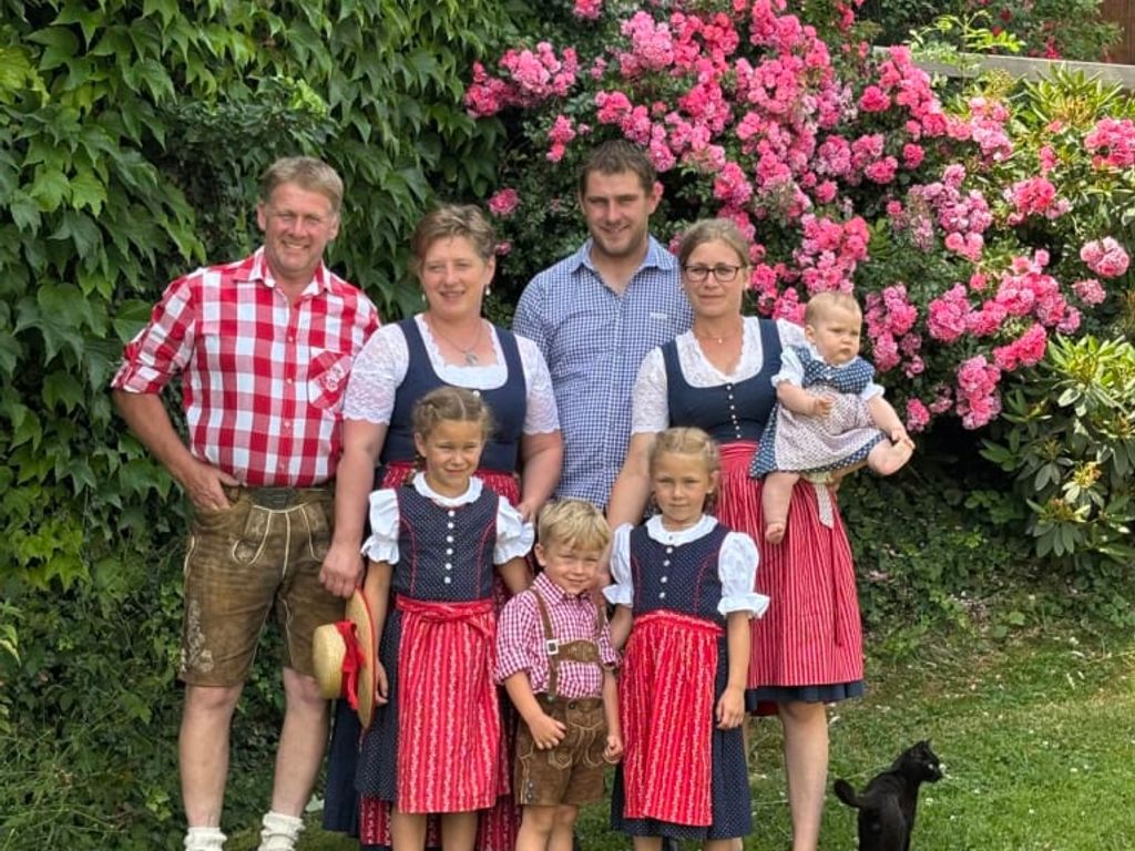 Die Gastgeberfamilie des Bauernhofs Steinerhof