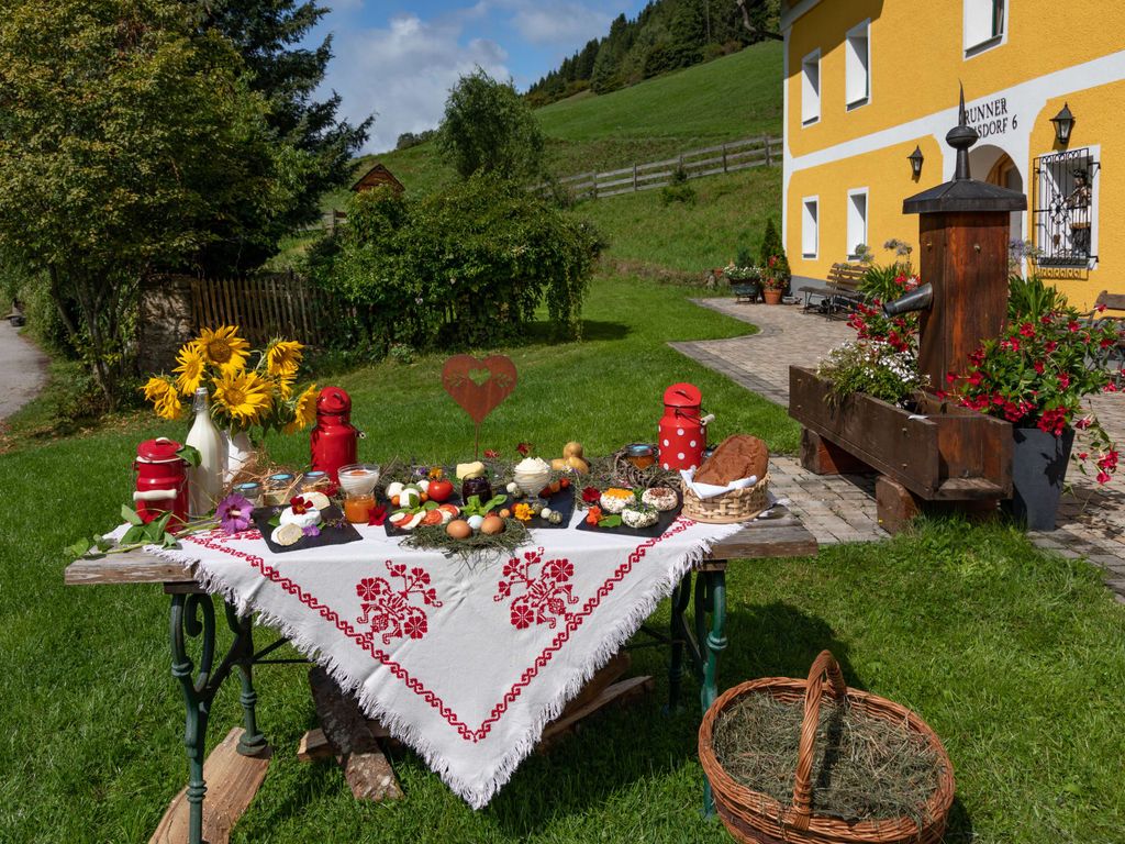 Ferienhaus "Hühnerhotel" am Biohof Brunner
