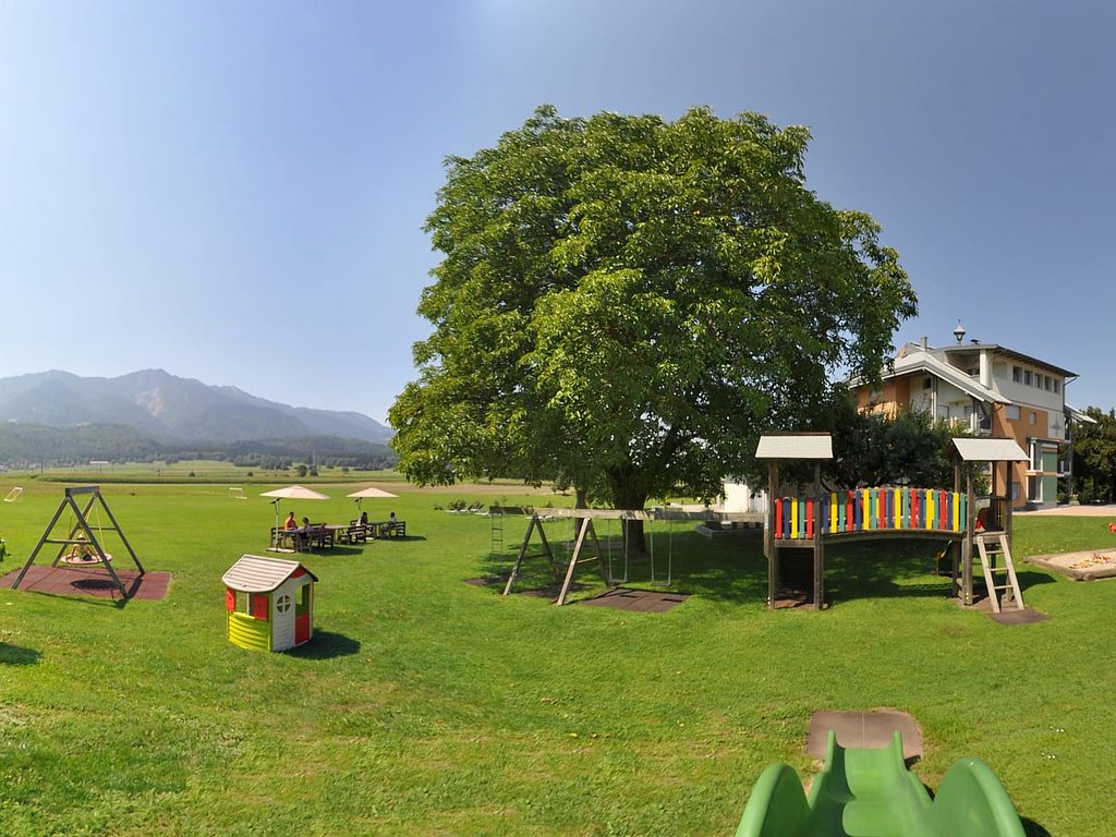 Unser riesengroßer Kinderspielplatz