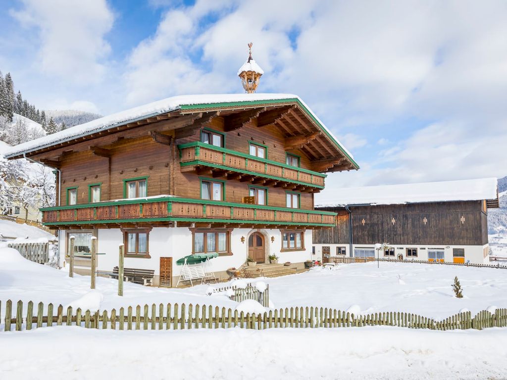 Bauernhaus im Winterkleid