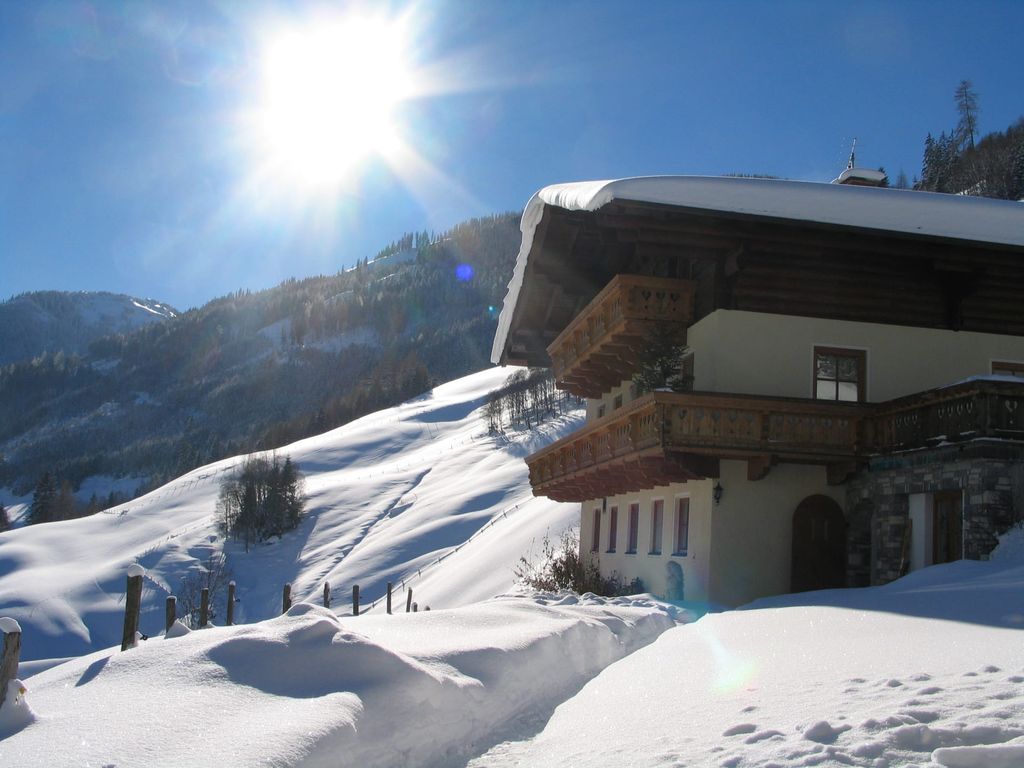 Hausansicht Winter