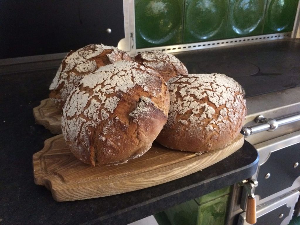 frisches Bauernbrot