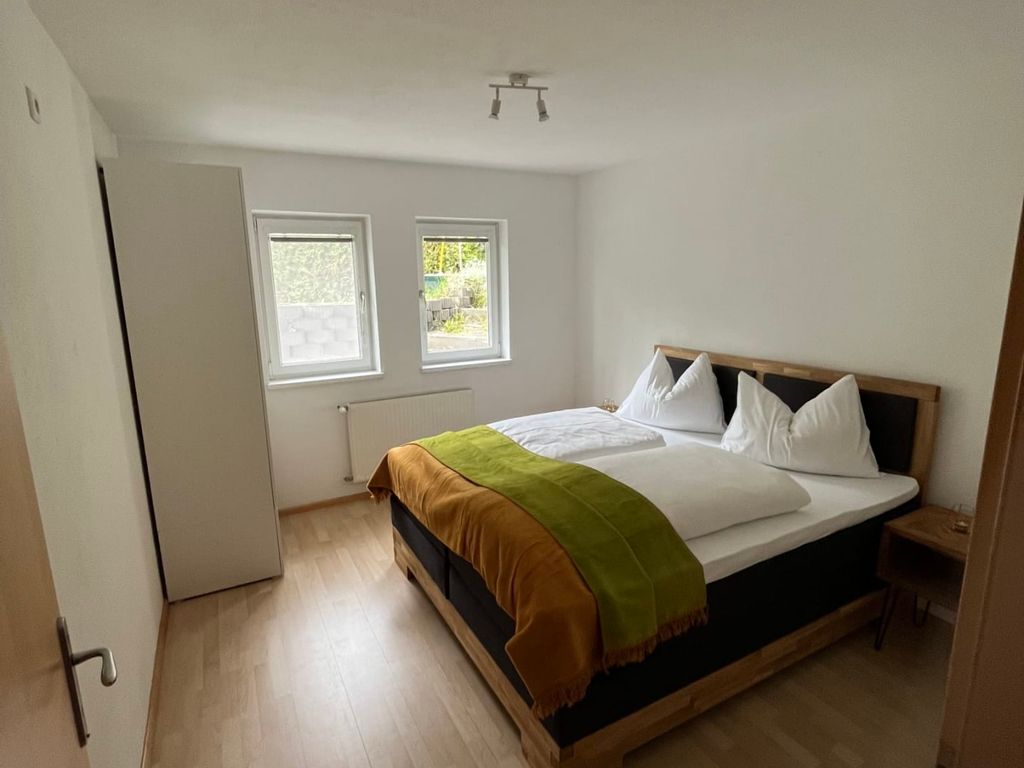 Schlafzimmer Gartenappartement