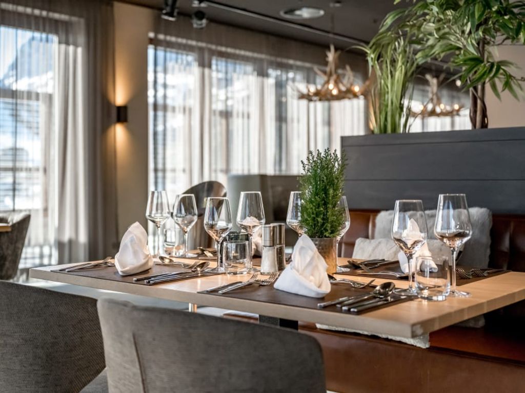 AlpenParks Hotel & Apartment Arlberg
