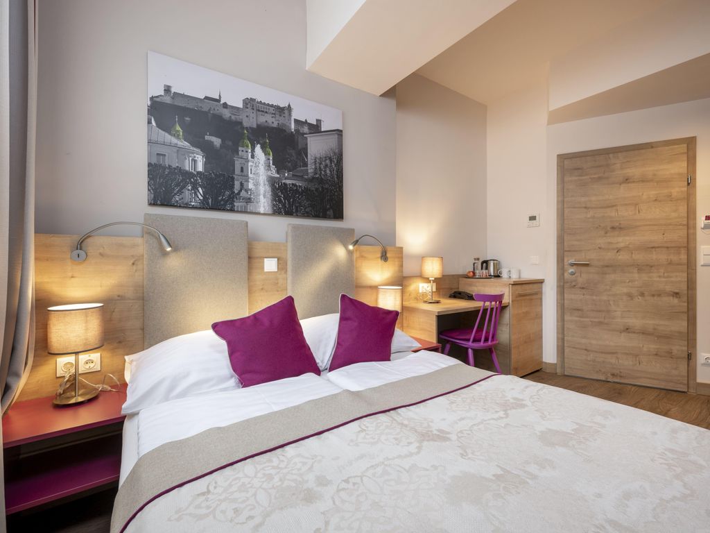 HOTEL junior by max70