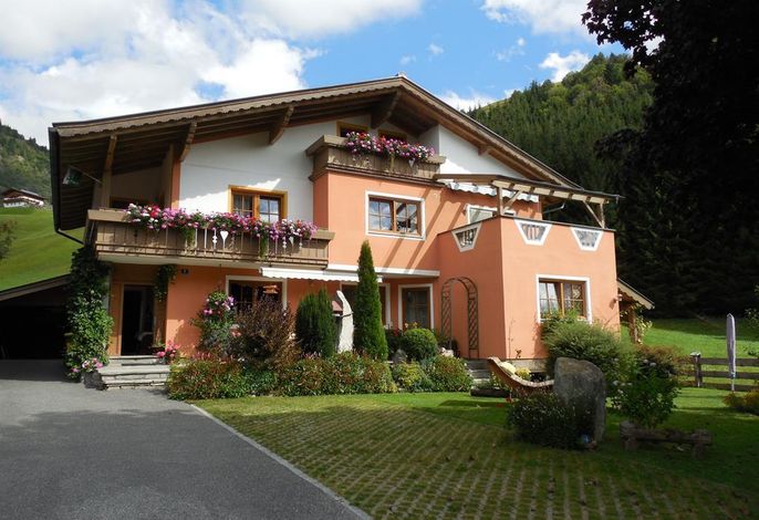 Apartment Dachgeschoss 1-2 Schlafräume