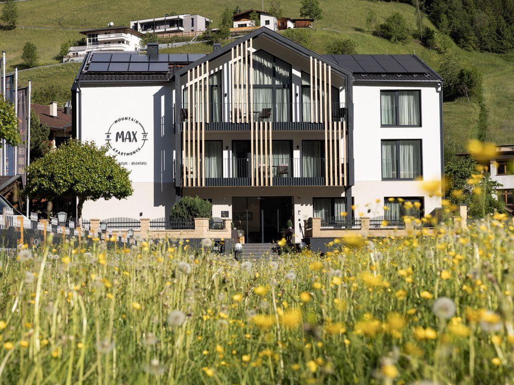 Max Mountain Apartments