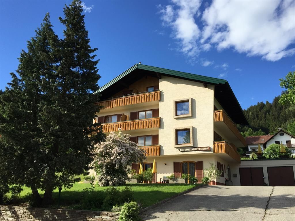 Pesentheinerhof Ferienwohnungen & Zimmer