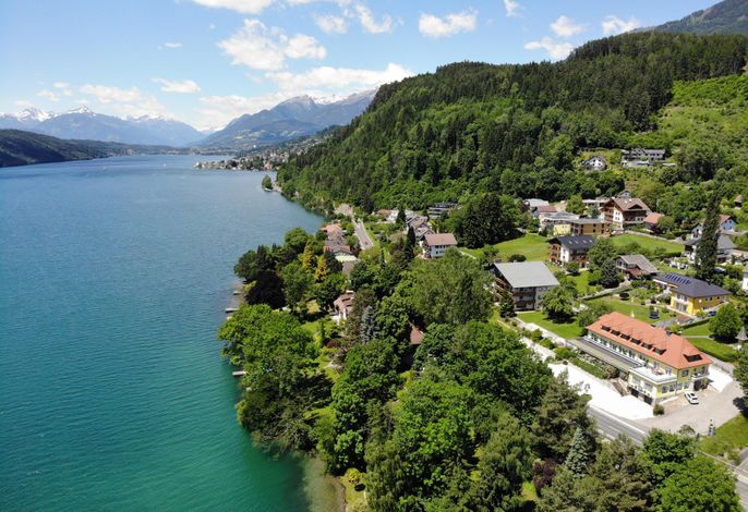 Dreibettzimmer mit Dusche/WC, Balkon mit Seeblick