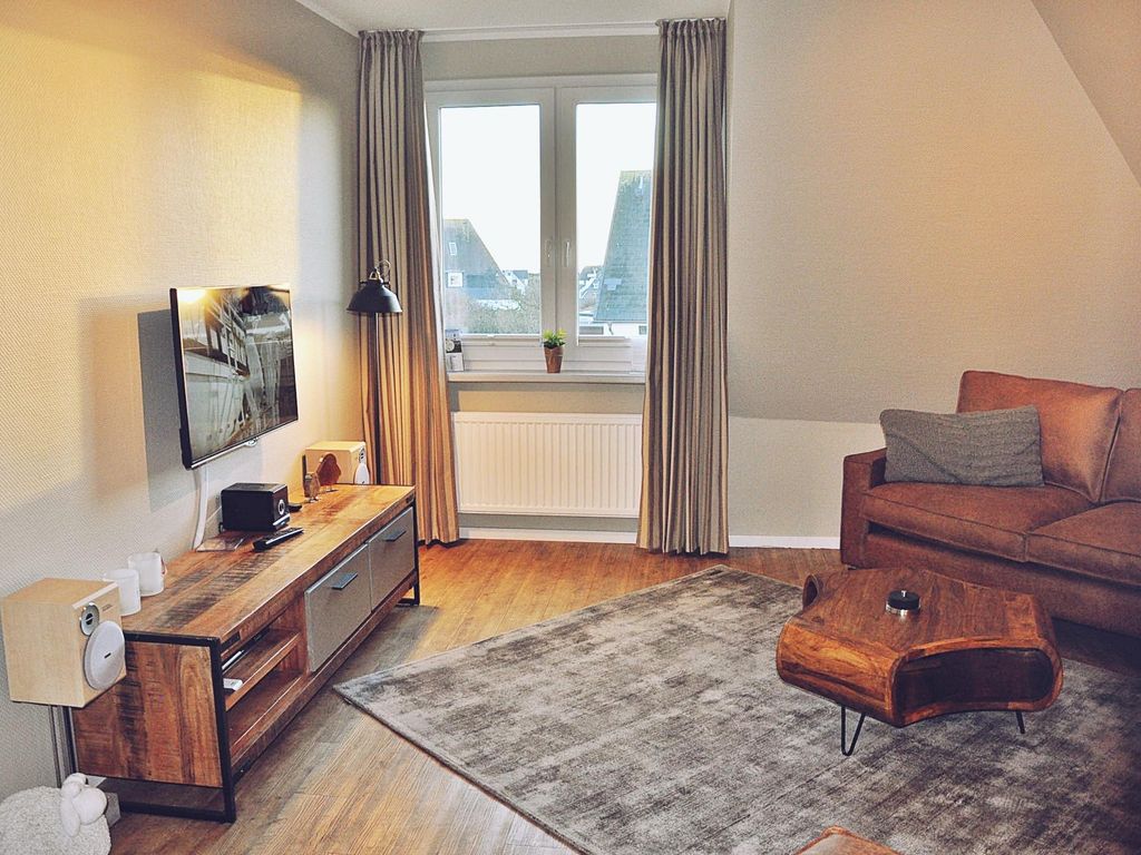 Waage-Hüs 4 Ferienwohnungen mit Meerblick