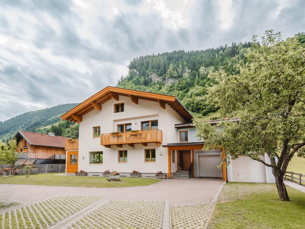 Schönegger, Haus
