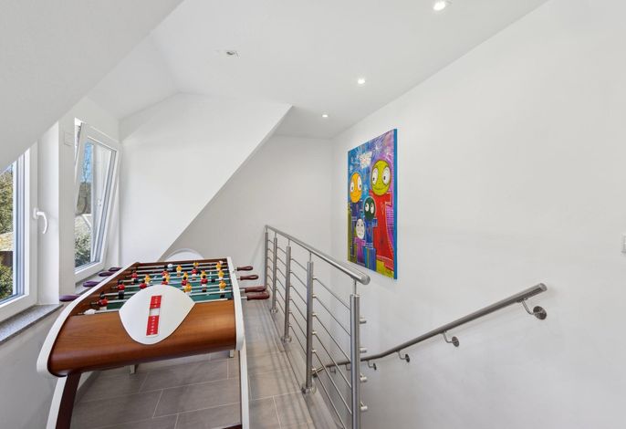 Fewo,110 m²,Schlafcouch,DZ,ZZ,DU/WC,OG Waldsuite