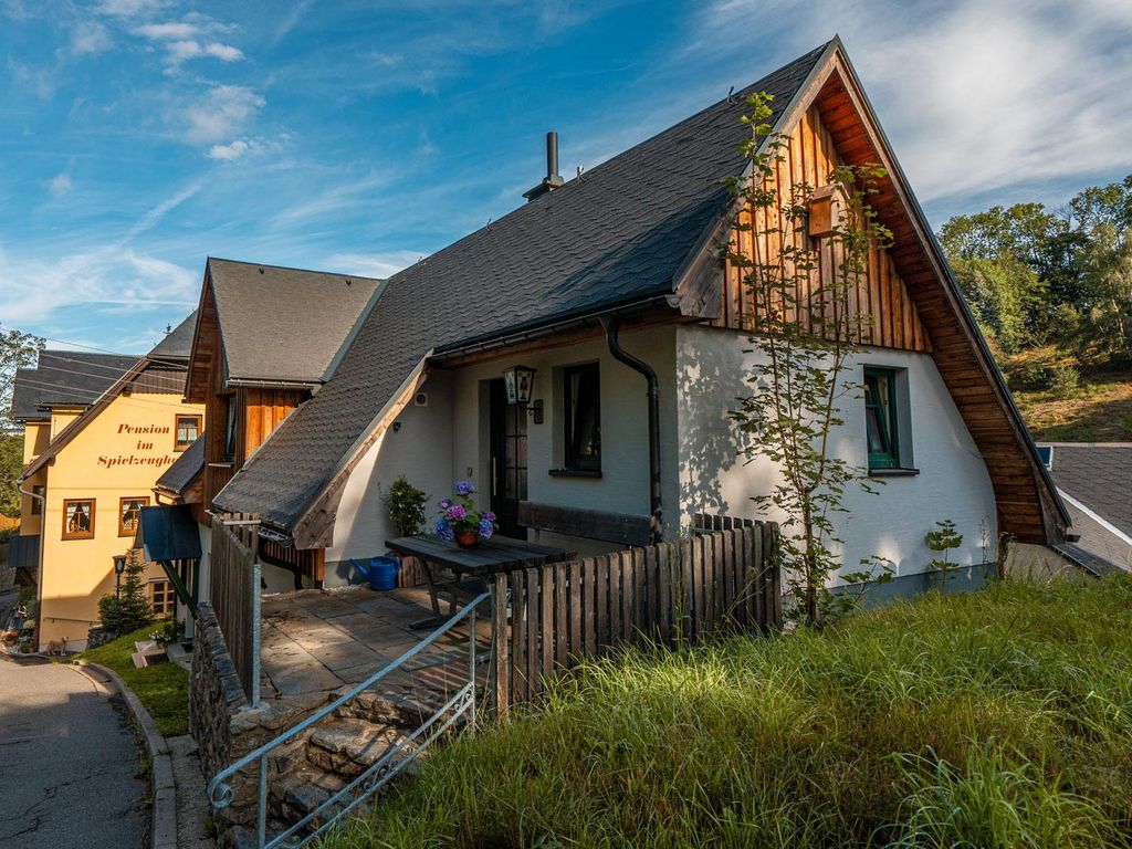 Spielzeughof Seiffen - Bingenhaus
