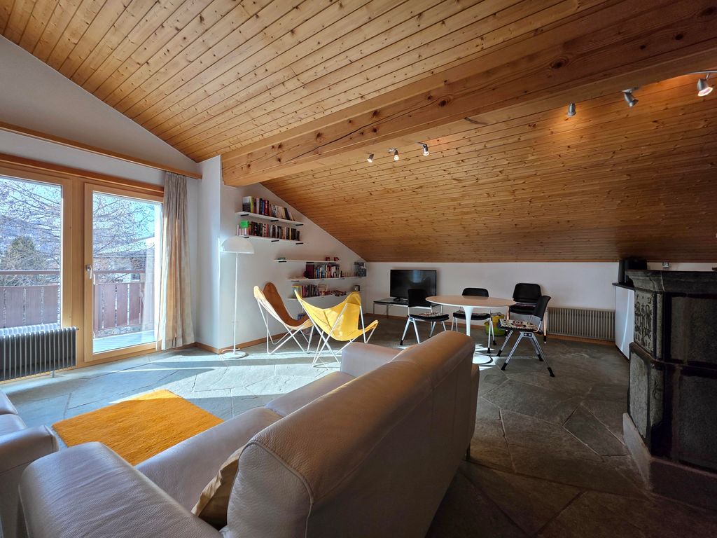 Vallesia Penthouse
