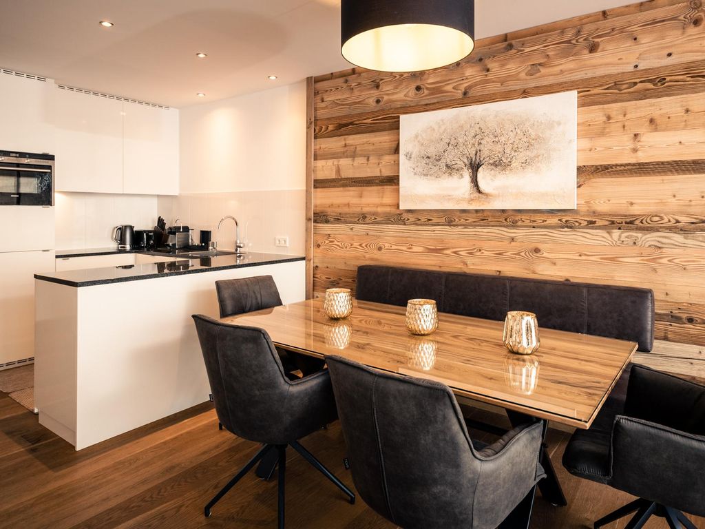 Bellevue Residences Top 1.2