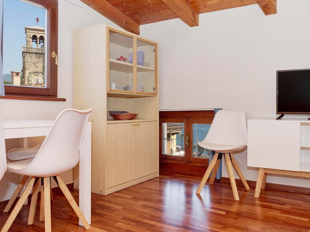 AL LAGO APARTMENT
