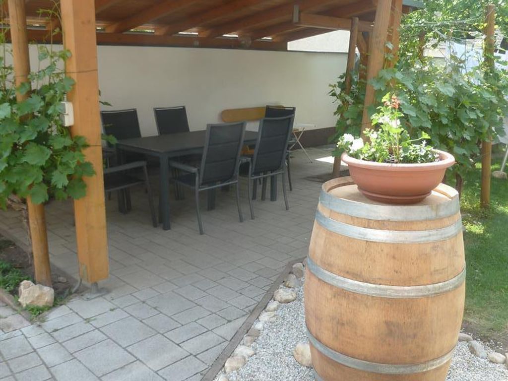 Ferienwohnung & Weingut Kroiss