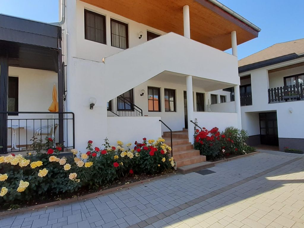 Ferienwohnung & Weingut Kroiss