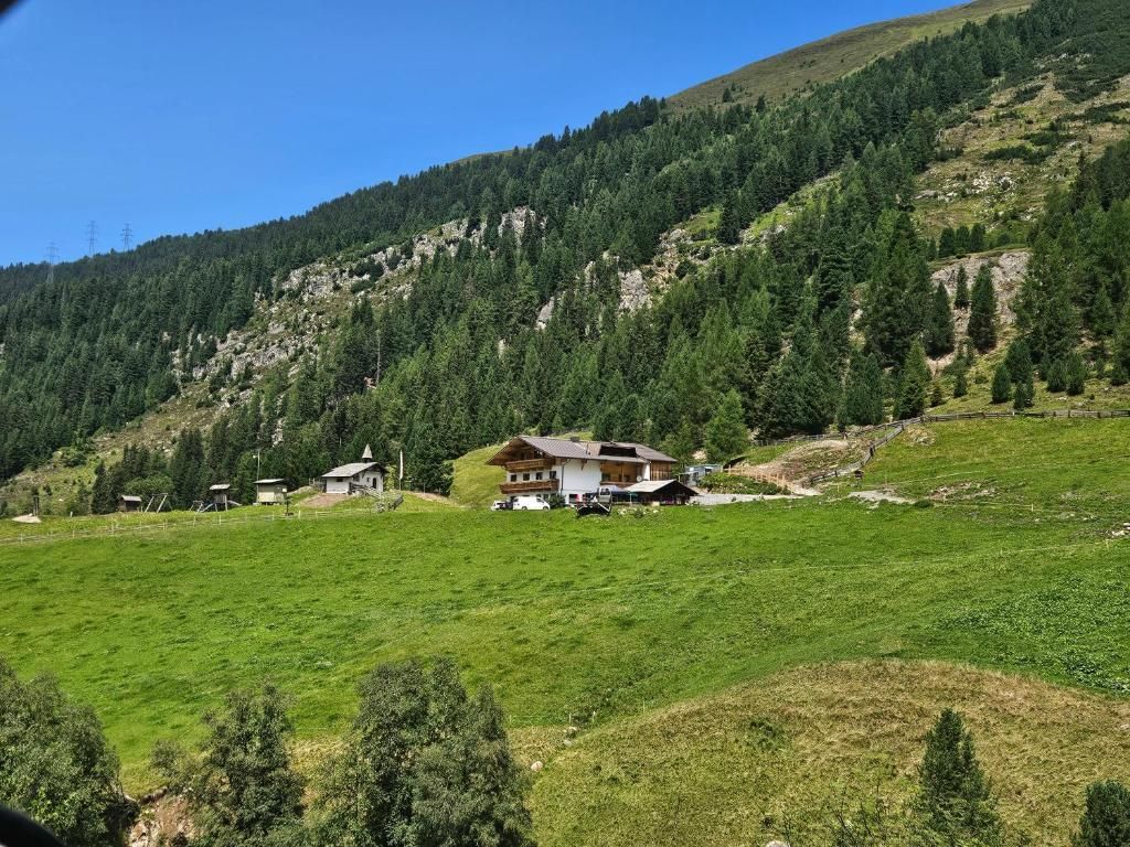 Almhof Mareil