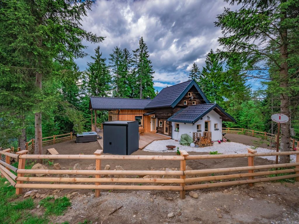 Almchalet Nina