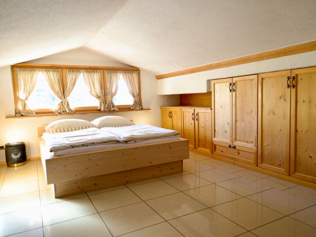 Emmat Apartments