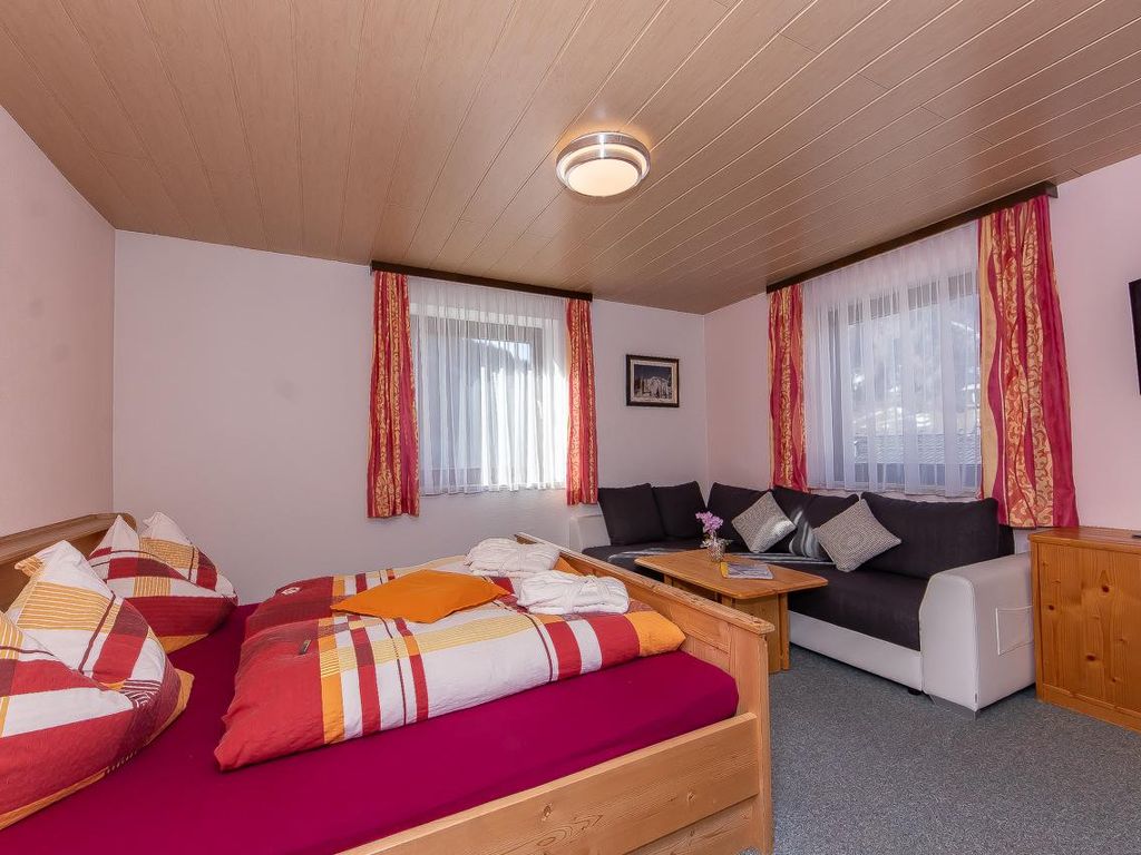 Pension Sonnblickhof ***
