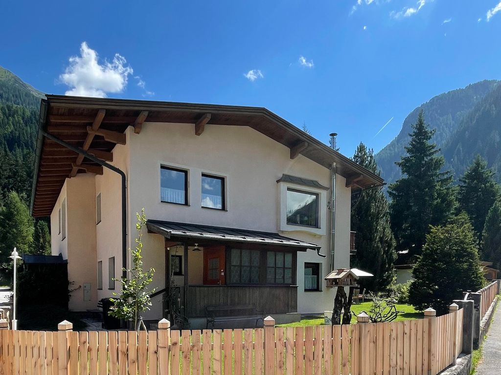 Burgman, Haus