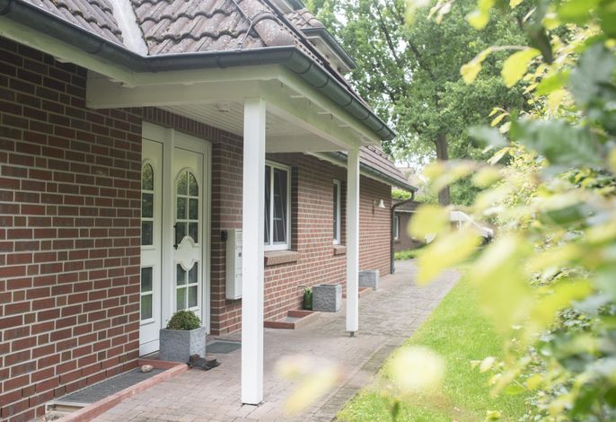 Heideidyll ,72m²,DZ,EZ,Schlafsofa,Duschwanne/WC,OG