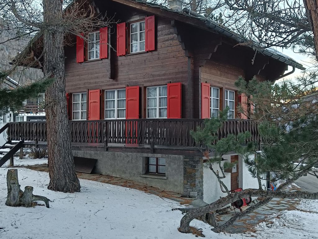 Chalet Domino